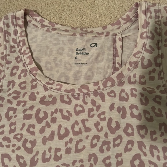 Open Back Pink Cheetah Print Tank Top Exercise - Picture 2 of 3